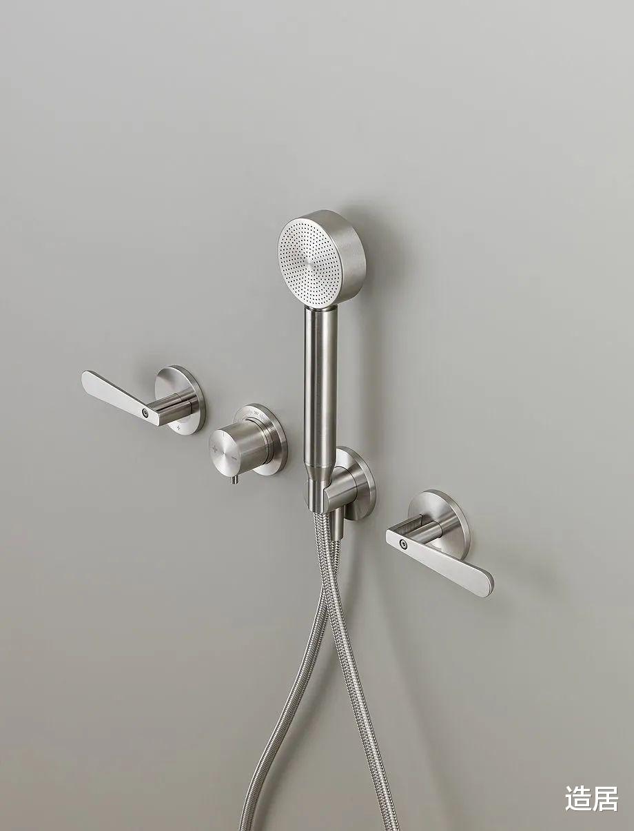 恒温花洒VS普通花洒，选择其实很简单