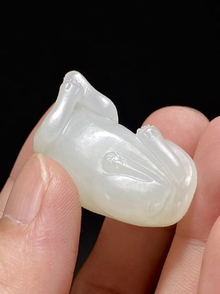 和田玉籽料|清 和田玉籽料 白玉 玉虎 虎形挂件 虎形珮