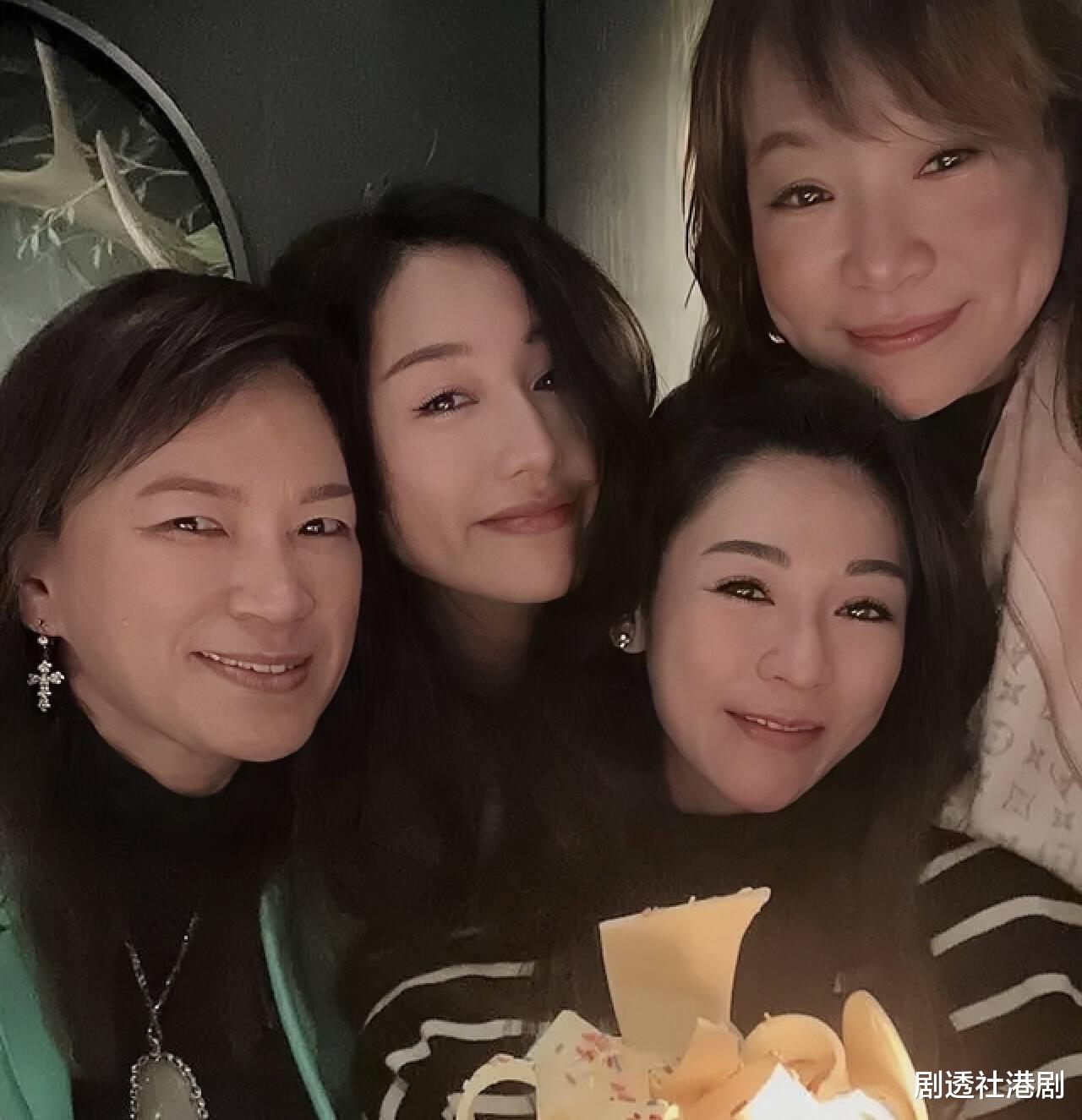 王秀琳|香港知名女星罕见出镜依旧风韵犹存！多段感情无缝连接，曾投诉遭同剧男星强吻