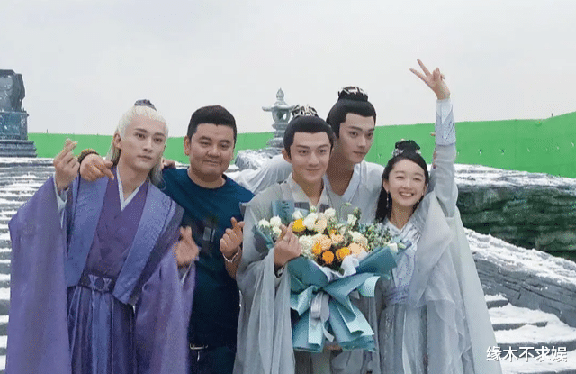 杨紫|《长相思》檀健次造型撞了温客行?除了白发,还有什么像?