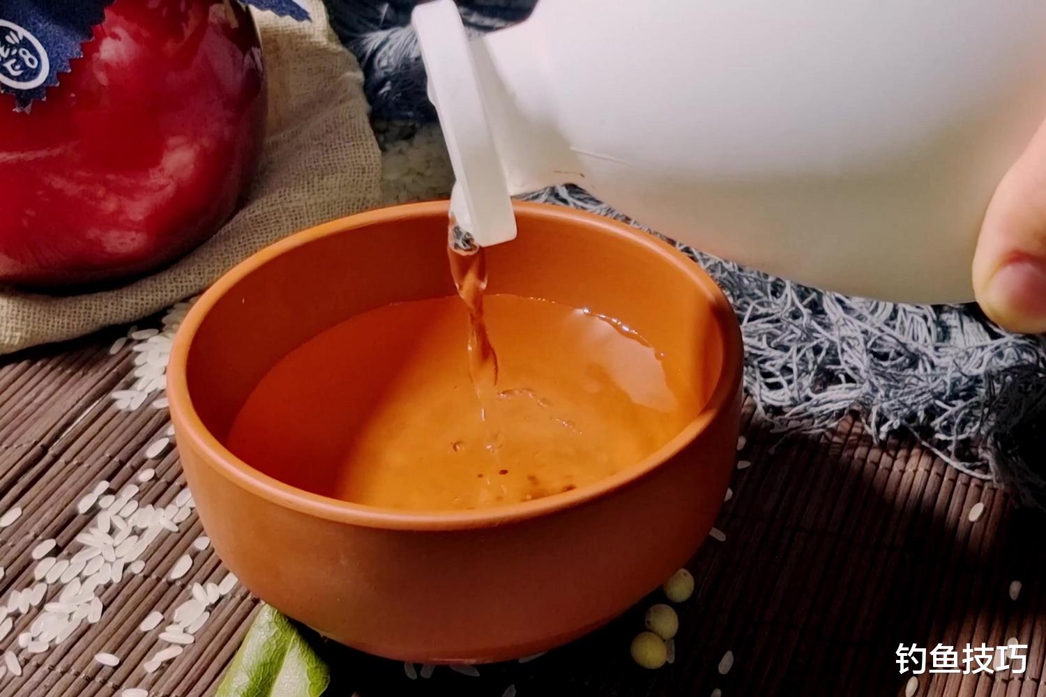 |用香油钓鱼有效果吗？用法正确才有效果，香油钓鱼的正确用法