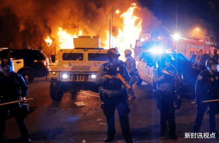 态度非常严肃!普京正式签署总统令,战时投敌等于叛国,将遭严惩
