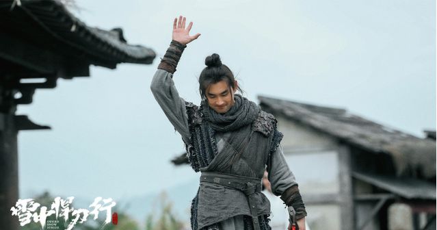 张若昀|张若昀掌握流量密码？连演两部火爆剧，现被调侃欠大家两部第二季