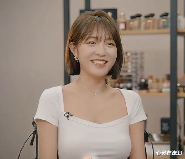 陈思铭|《心动4》麦乐迪被曝平台收入7000万,网友喊话恋综别请网红