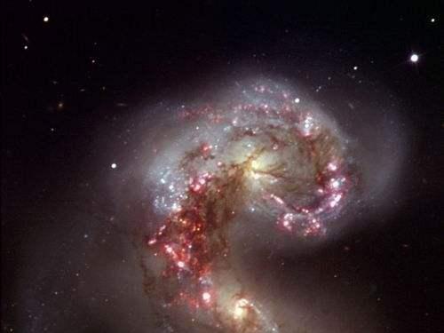 宇宙深空一直发射着神秘信号,每16天出现一次,是谁发出的?