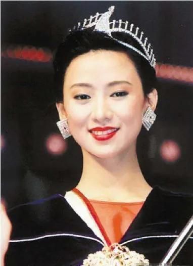 翁虹|演员翁虹，不后悔拍风月片，婚后努力做一个贤妻良母