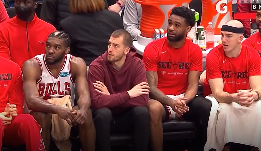 雄鹿队|NBA惨案！伪强队狂输30分，中投王脸色铁青，主场死寂鸦雀无声