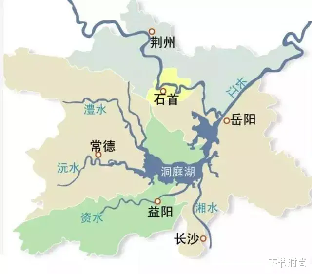 草原|八百里洞庭湖怎么了？缺水变成大草原，10年禁渔会不会毁于一旦？