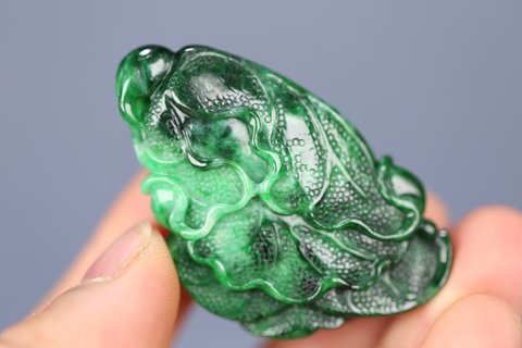 翡翠|回流 老翡翠白菜雕件