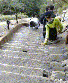 蜜粉 真搞不懂，当年我舅妈怎么看上我舅舅的？