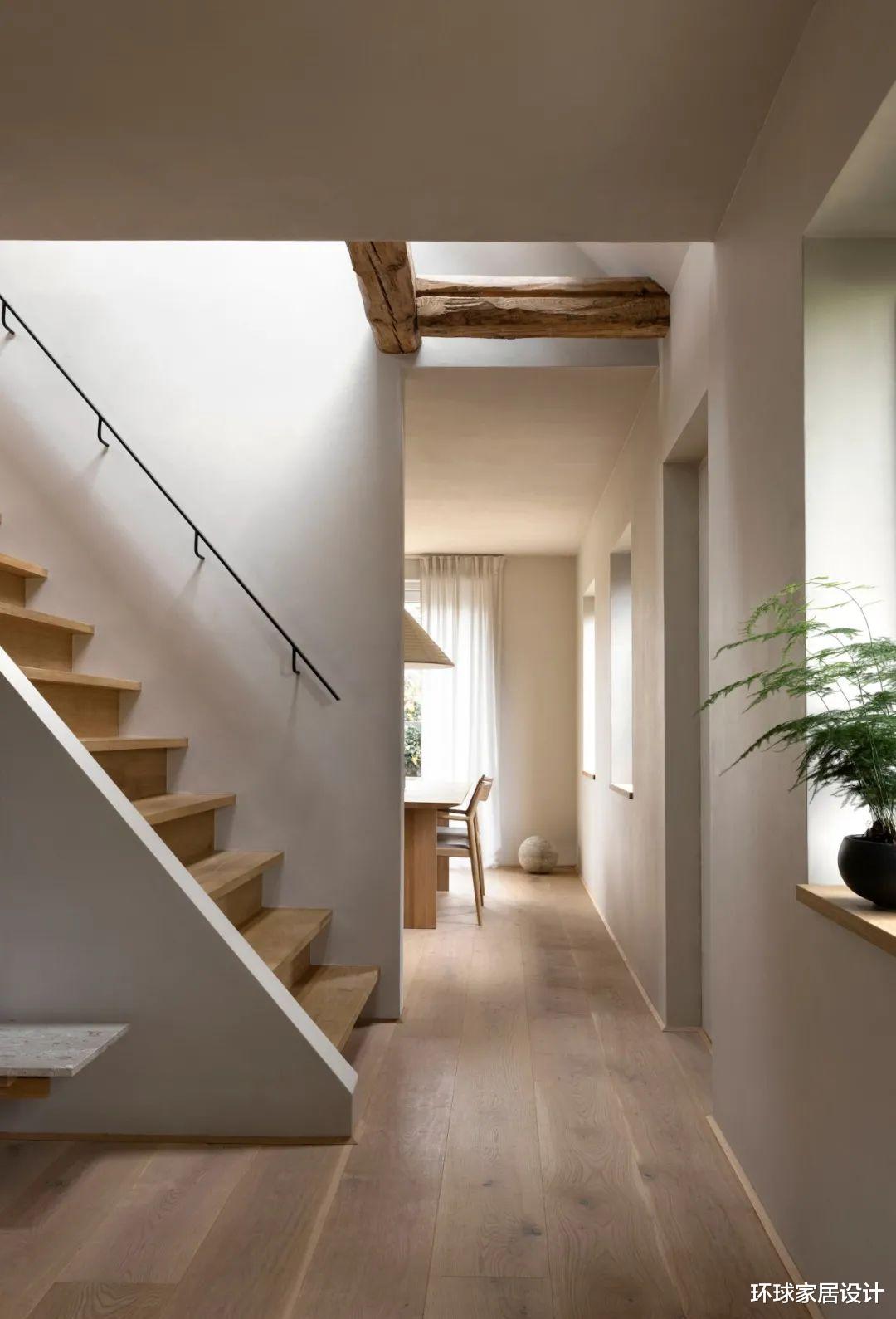 真正的“穷装风”,90后小伙的家看似家徒四壁,却越看越让人喜欢