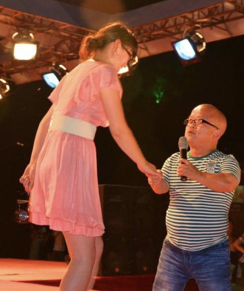 萧煌奇|娱乐圈十大残疾艺人现状：有人东山再起，有人遭遇金融骗局