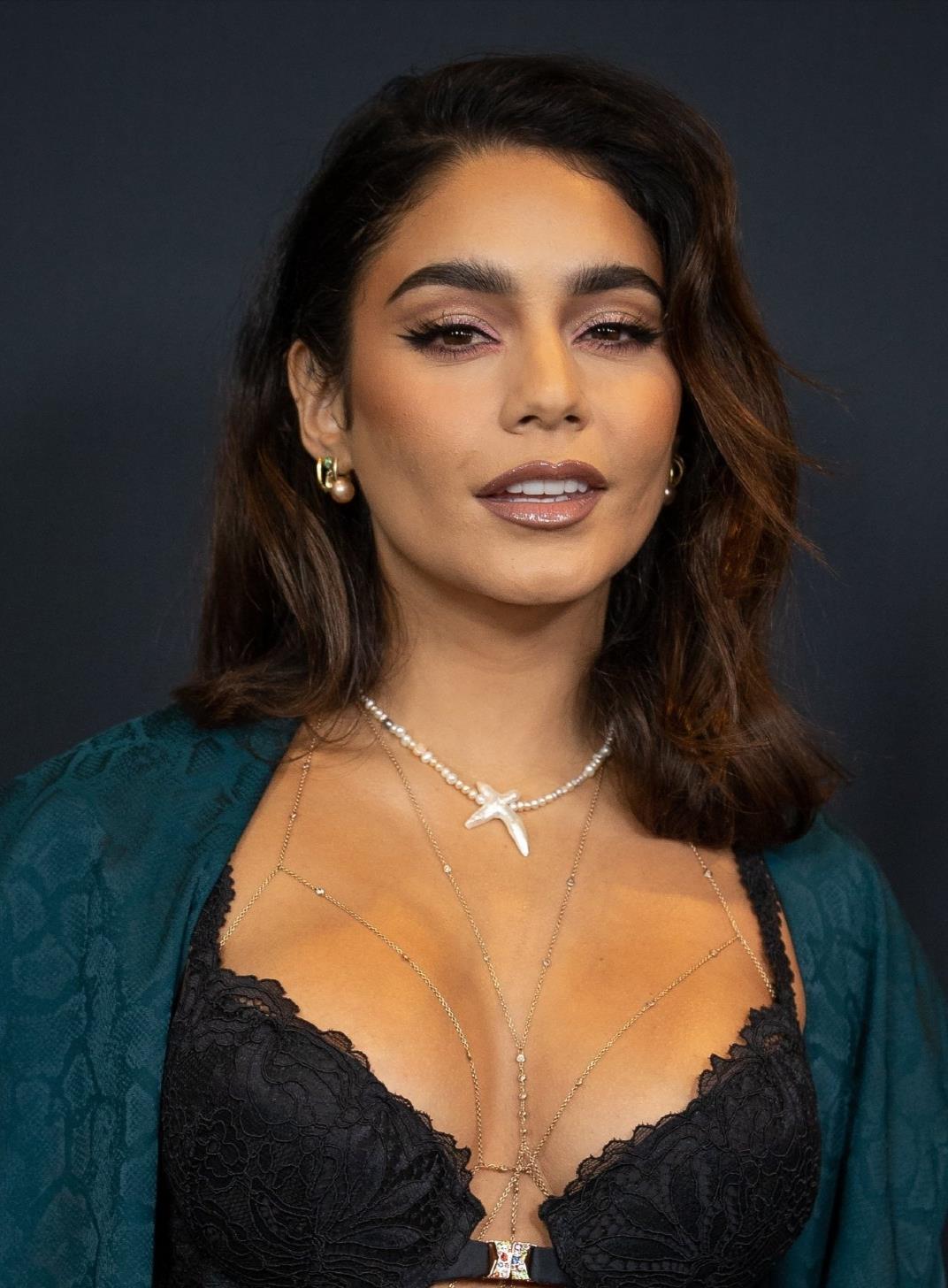 娱乐圈|美女图——美国85后演员凡妮莎·哈金斯