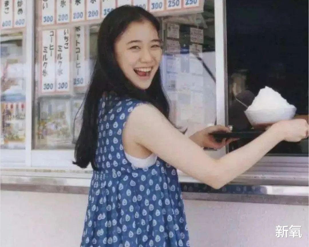 薛凯琪|薛凯琪：活水美人为什么总有着颠扑不破的少女感？