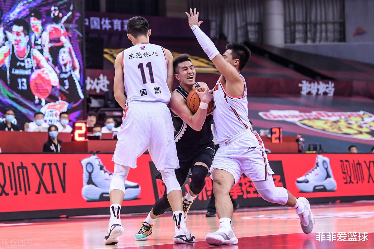 辽宁男篮|打脸？杨毅最新CBA预测：辽宁3比0横扫广东，广厦夺得总冠军