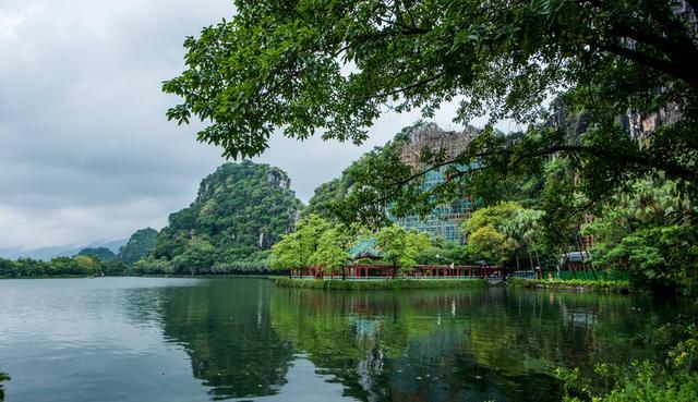 肇庆|肇庆市区有个“水墨画境”，景在城中不见城，有岭南第一奇观之称