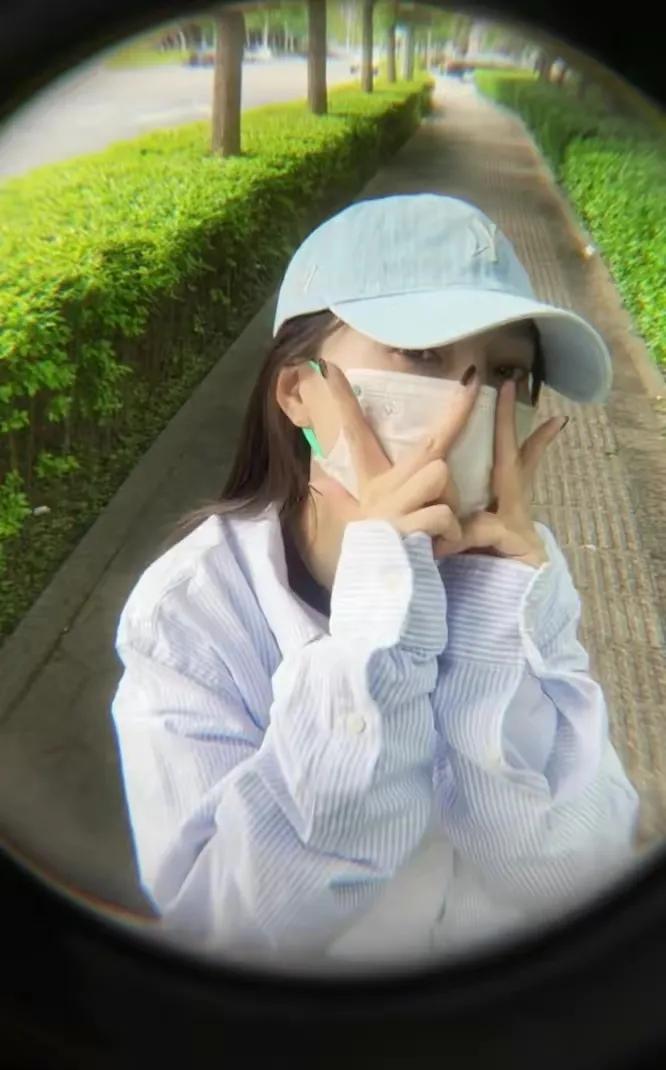 李小璐|真要复合了？李小璐晒照与贾乃亮竟穿“情侣装”！