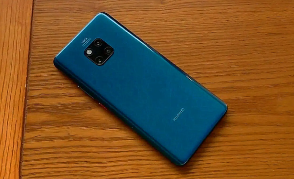 苹果|荣耀8顶配用到现在已经扛不住了,没升过系统,运行卡