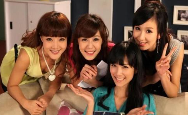 郑爽|活到现在最后悔的事情就是整容!前有孙菲菲张檬郑爽,后有娄艺潇