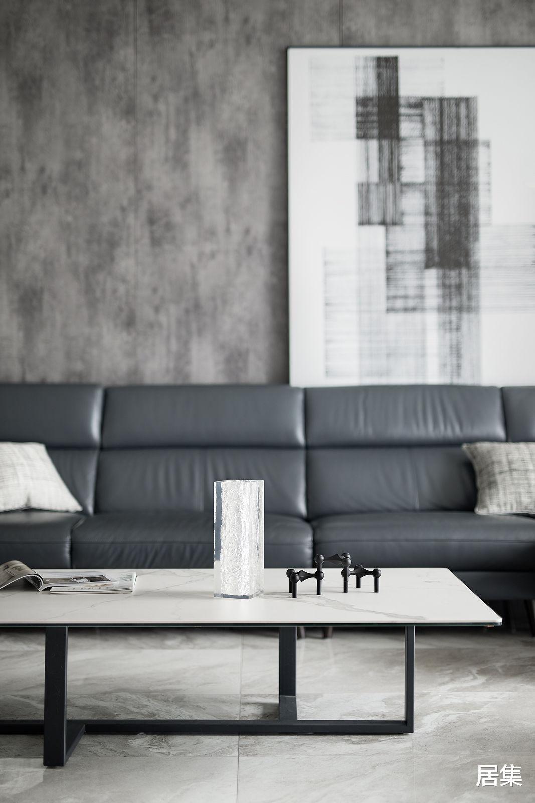 给空间留白,让生活来填满,彰显对美好生活的期许