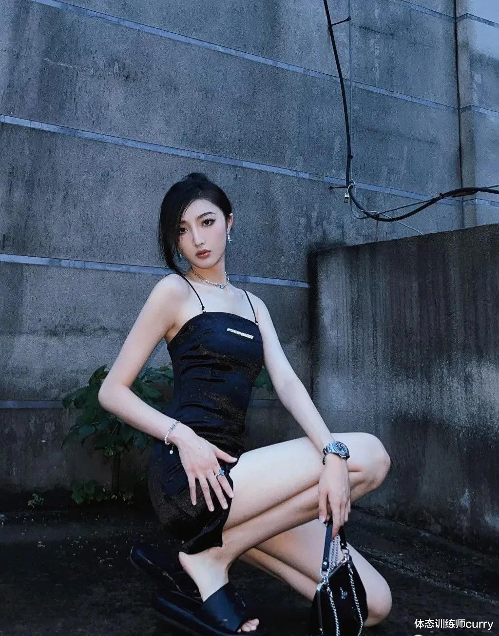 景甜|178cm“长腿女神”,这腿占身材的三分之二了吧?