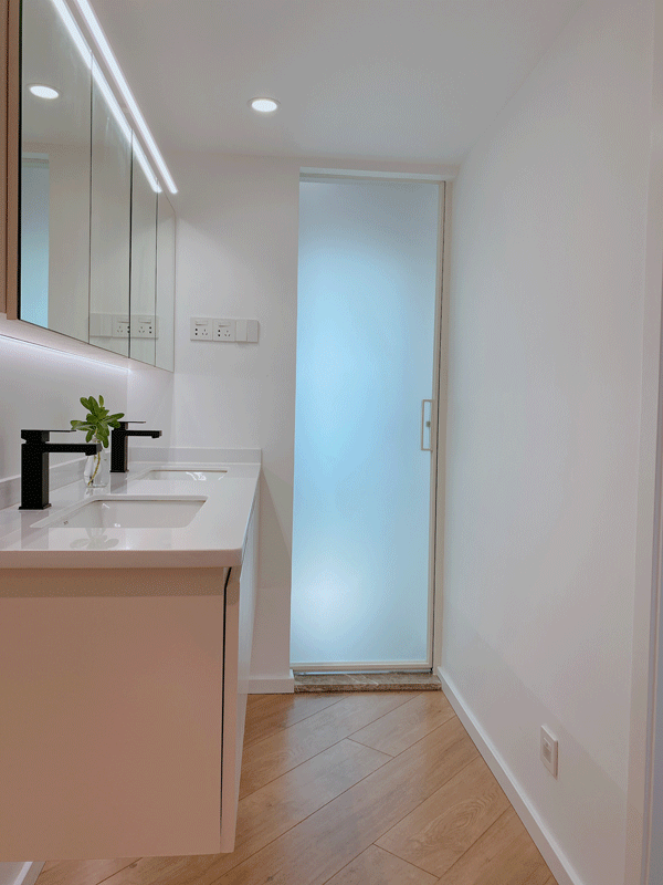 65㎡“渣户型”大翻身,全屋设计巧妙又高级,轻松住下三代人!