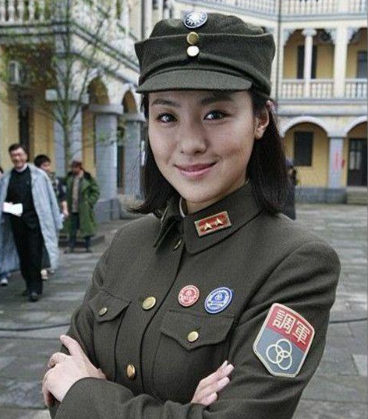 沈傲君|沈傲君:我这辈子最正确的决定,就是34岁为外交官丈夫生儿子