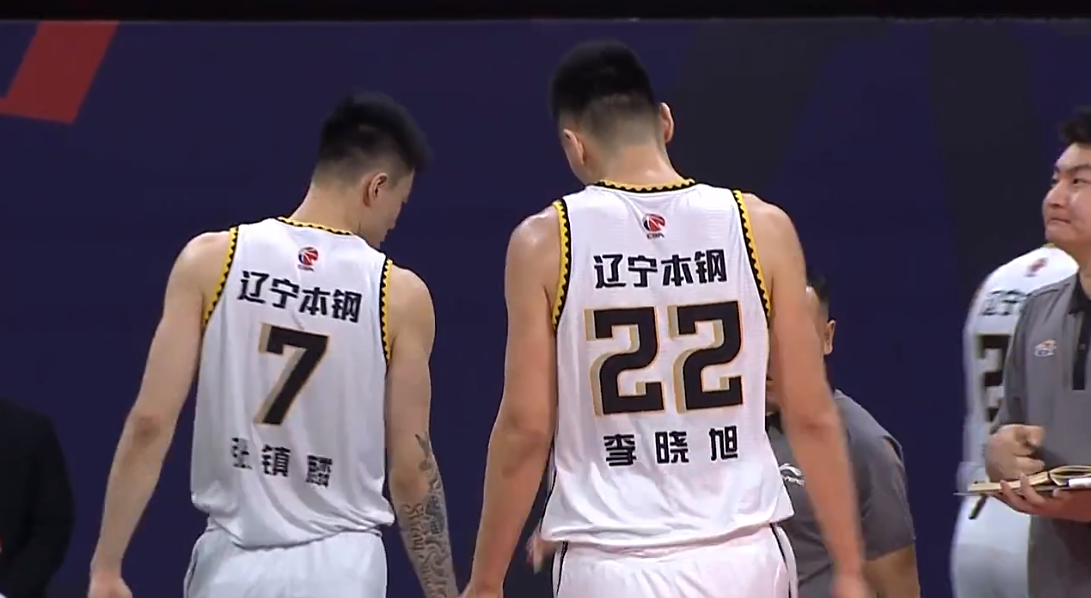 郭艾伦|真相大白！郭艾伦低迷原因曝光，忍辱负重无人知，球迷赞：纯爷们