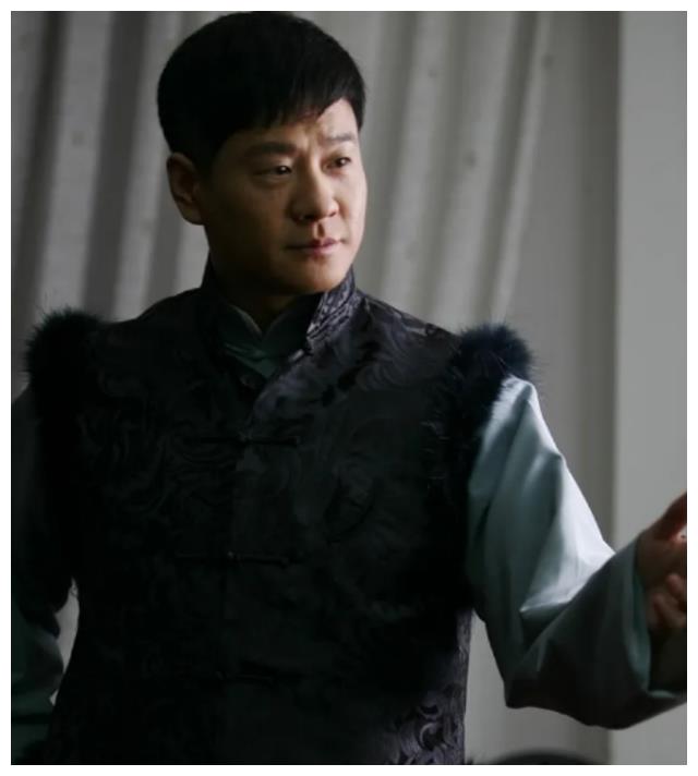 上官婧|连奕名：与陈佳妍离婚后，火速再婚杨若兮，今前妻红了，他糊了