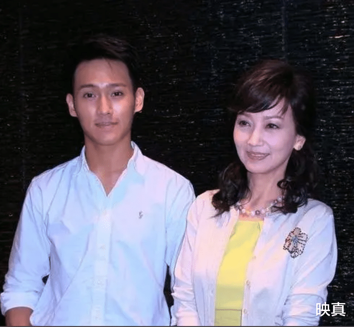 赵雅芝|赵雅芝的骄傲:三个儿子都是学霸,今大儿子44岁,二儿子40岁