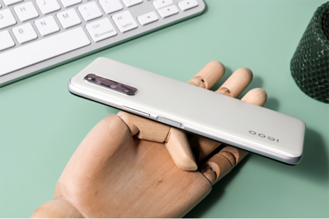 高通骁龙|性价比还得看千元机,这三款绝对不错过,学生党可以优先考虑