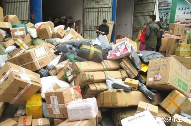 网购|网购到底该不该取消快递代收点?