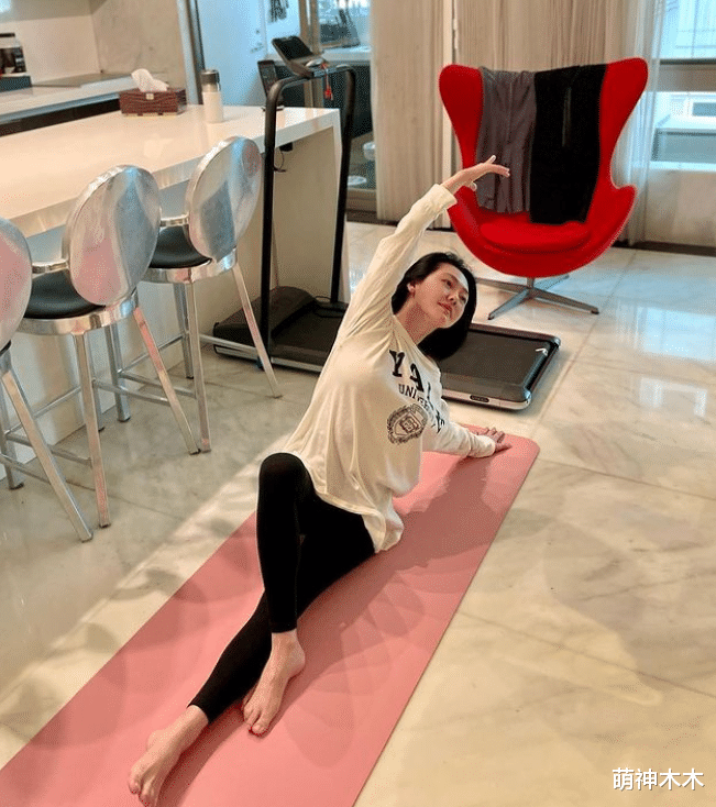 小S|小S节目嘉宾自曝暂退录制,获网友力挺:一集只给300块不能当主业