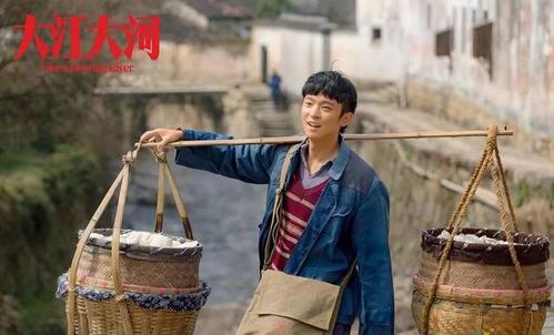 杨巡|《大江大河》原著中的三个隐形主角:她们,道出了中年女性的心酸