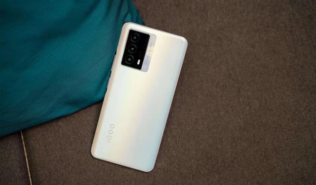 iqoo|性价比拿捏了！iQOOZ6新增12+512G大存储，售价2599元