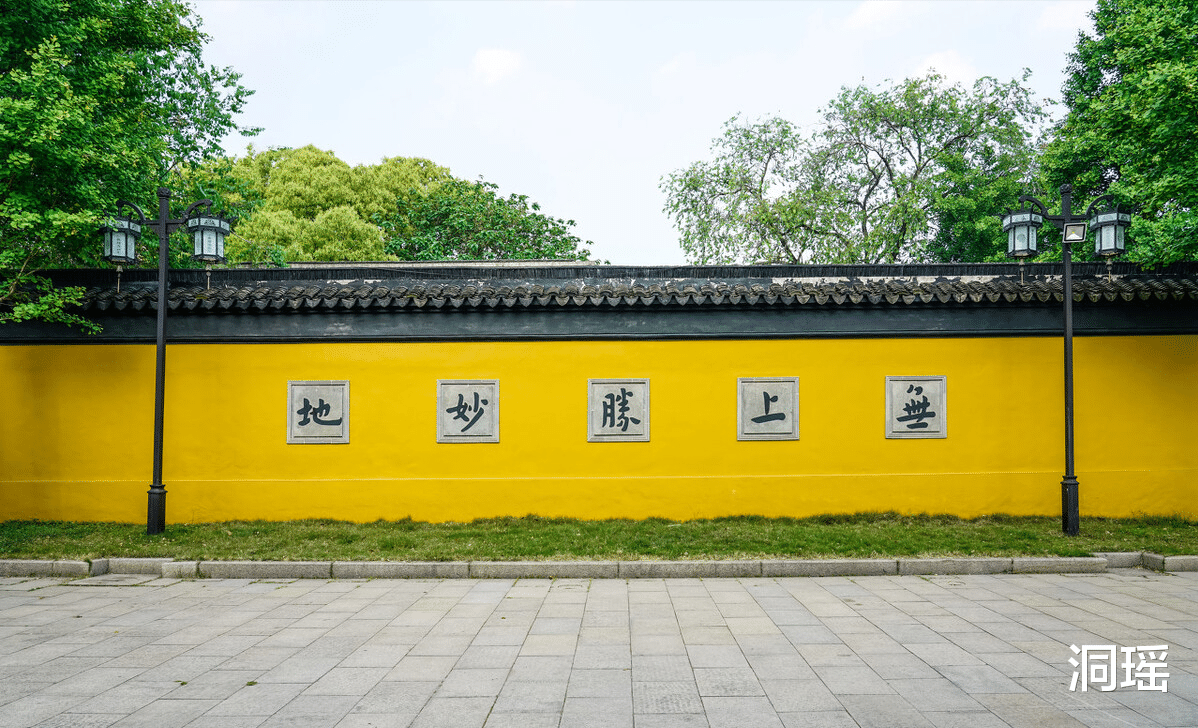 云南|苏州“良心”寺庙，主动退出4A景区后，成为撸猫者的天堂