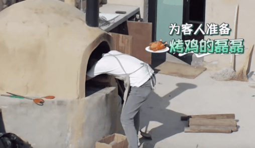 吴磊|赵露思公开22岁小狼狗，182cm八块腹肌的年下弟弟，谁不心动啊？