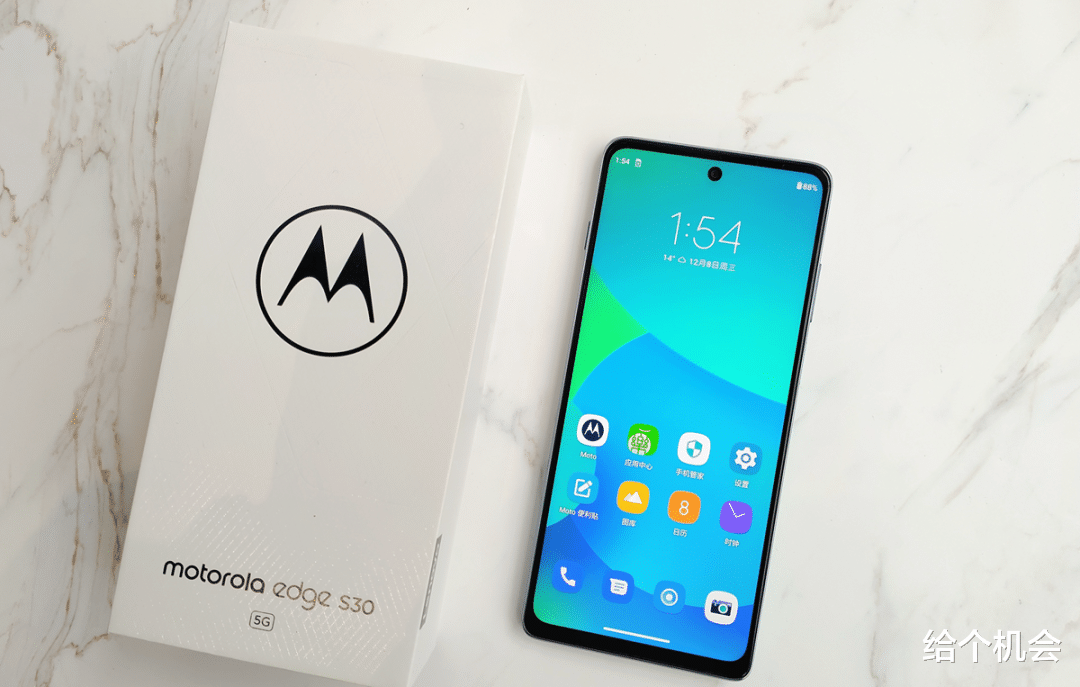 芯片|5月换新机不妨考虑这三款，性能强劲好评多，关键价格还不贵