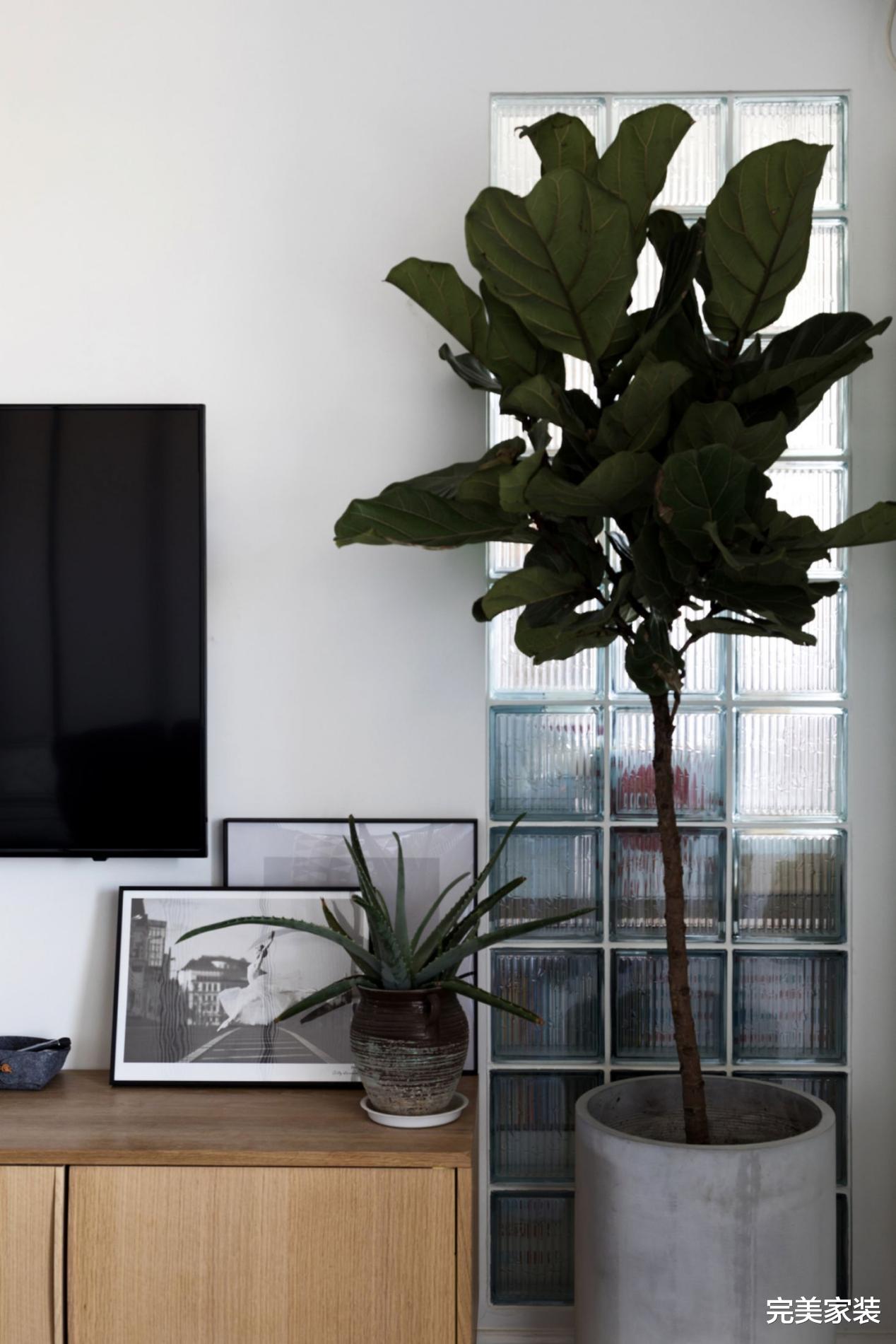 80㎡小户型巧用迷人蓝,看看80后小夫妻的家,装修的太有品味了