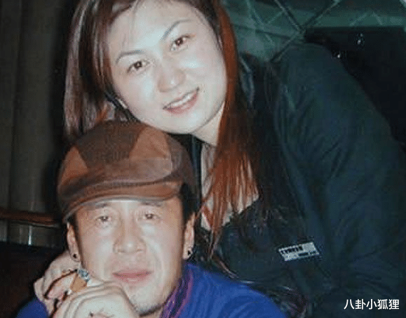 杨坤|杨坤发长文纪念过世女友催人泪下：没有她，就没有我的今天