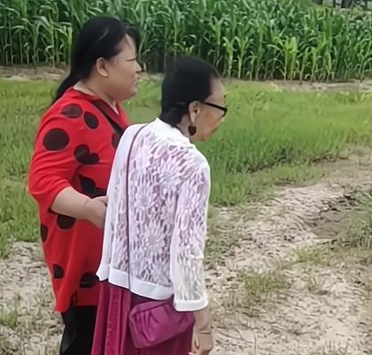 李玉成马玉琴离婚了?发库存视频被发现,“小老婆”与其争吵不休