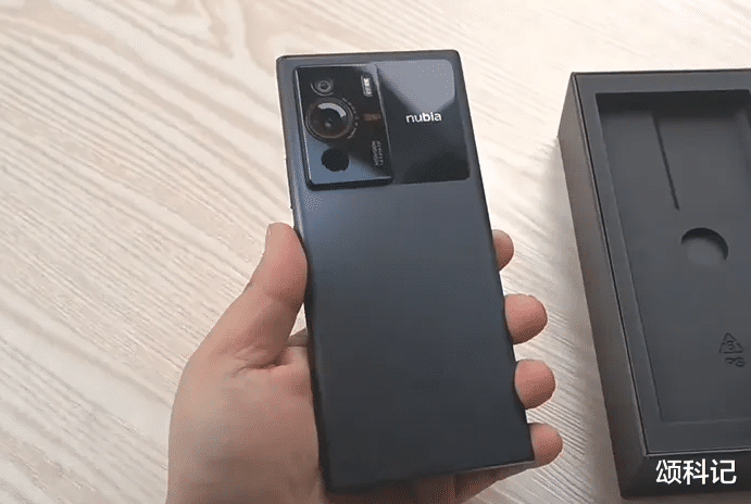 高通骁龙|努比亚Z50Pro曝光：搭载骁龙8Gen2芯片，旧款旗舰直降500元