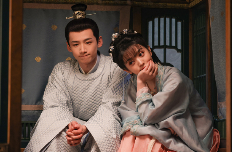 点燃我|又出现一部黑马剧,热度没《点燃我温暖你》高,开分却高达8.3分