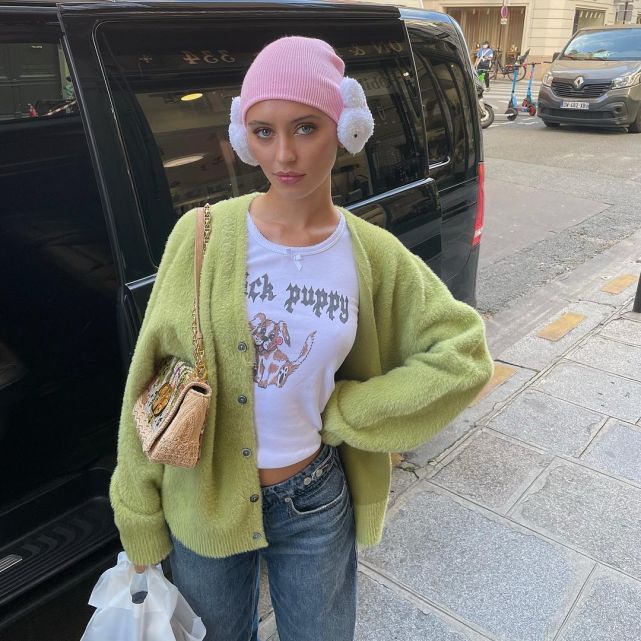 裘德·洛|裘德洛与25岁长子罕见同框像极复制粘贴，6个孩子谁更像爸爸？