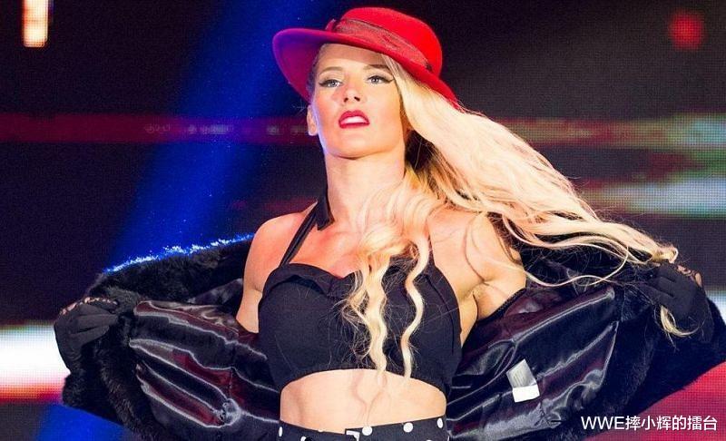 wwe|WWE性感南方美女终于回归？军姐莱斯埃文斯亲自现身回答传闻！