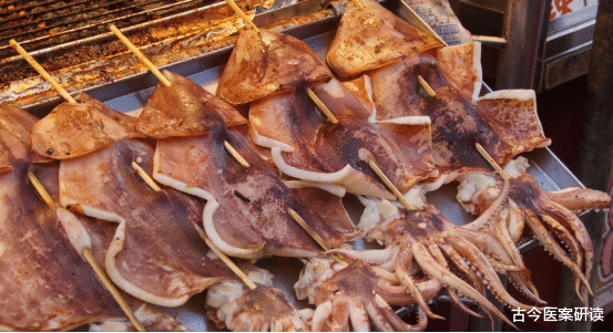 蜂蜜|90后夫妻每天早餐吃鸡蛋,双双脑梗入院,医生:天天这样吃,血管不堵才怪