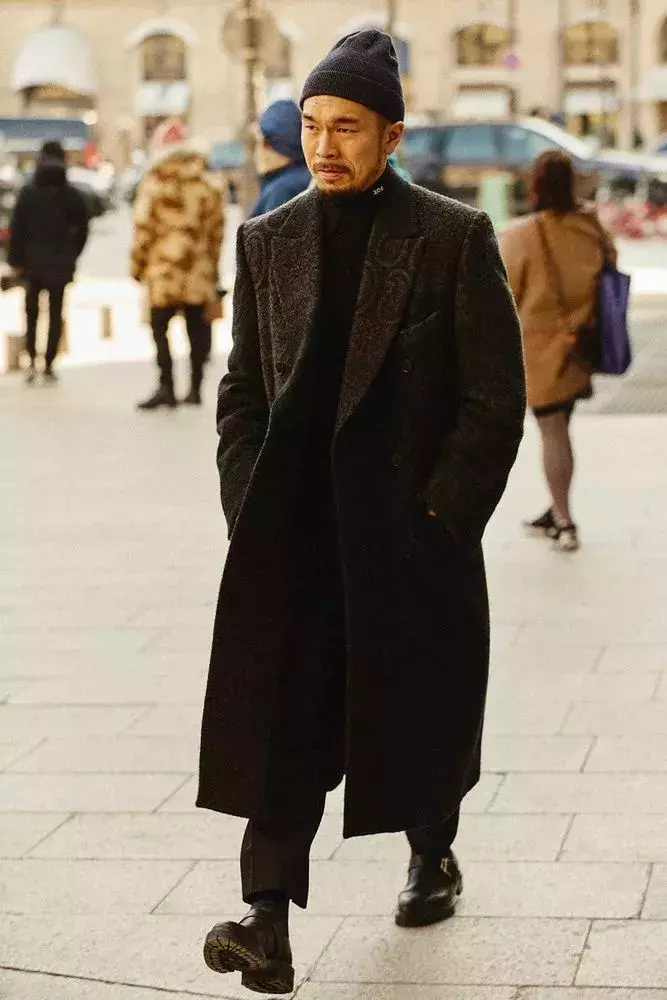 既优雅贵族，又端庄稳重，这才是男人的战袍大衣