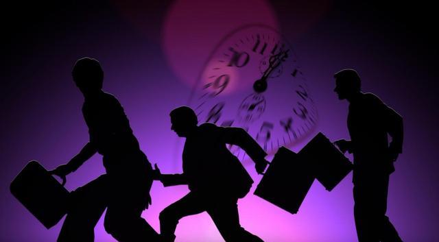 华为|七零后大叔感叹:升职嫌你老,退休还太早,职场没希望又必须硬撑