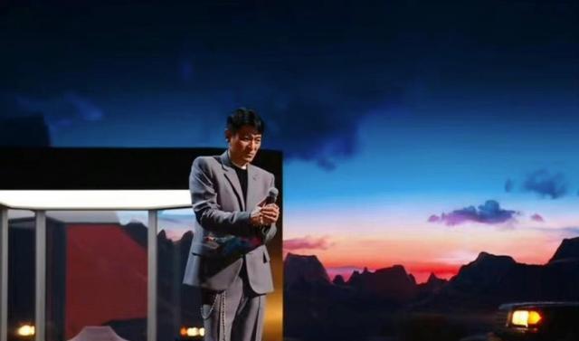 刘德华|刘德华直播间超三亿就震惊？你是不知道巅峰，那是你无法想象的火