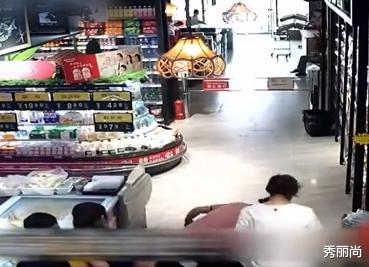 2020年,老人在超市偷2枚鸡蛋后被抓猝死,家属索赔38万元未果